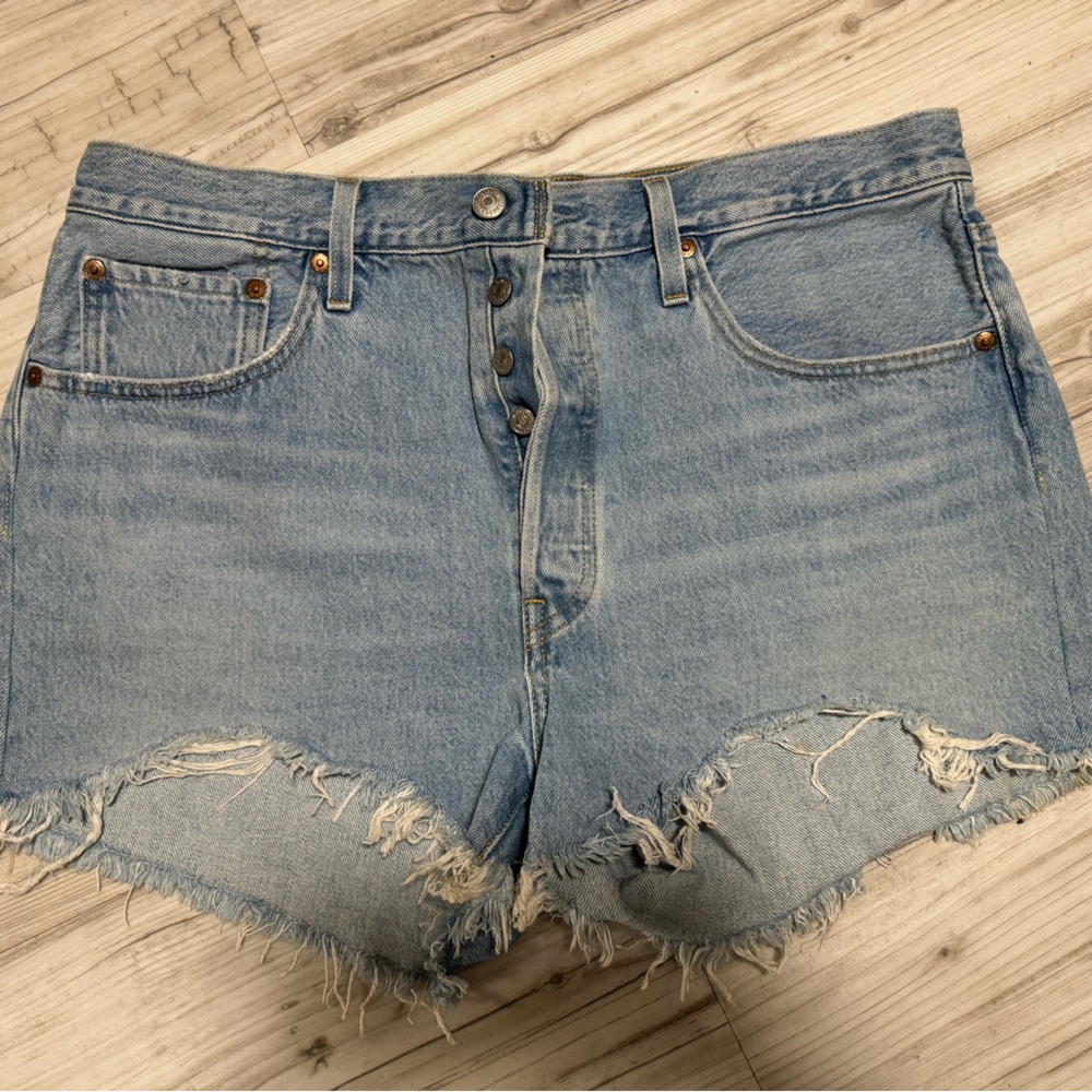 Levi’s 501s size 31